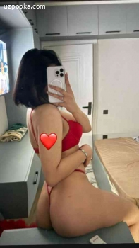 Новенькая девушка Мулатка